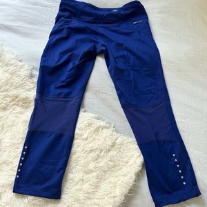 Nike cropped leggings